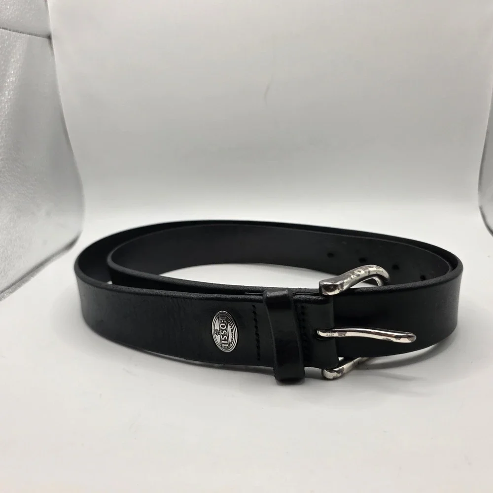 Fossil Mens Black Genuine Leather Belt Silver Buckle Size 44 MB125300144